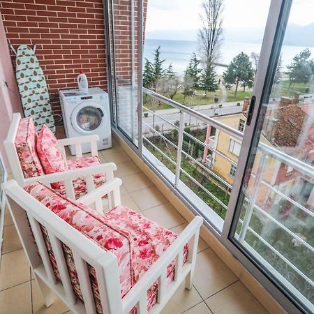 Luxurious Apartment Lake View Pogradec Exterior photo